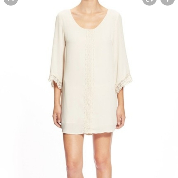 ASTR cream dress - Picture 1 of 5